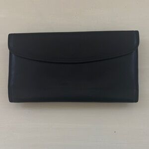 Buxton Wallet Cowhide Black Leather Snap Closure Kisslock